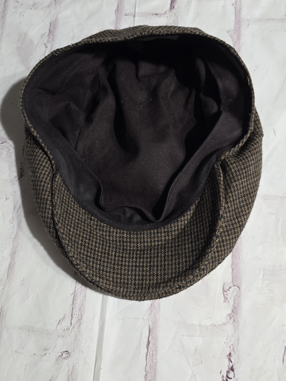 Country Gentleman Brown Houndstooth Newsboy Cap - Picture 2 of 3